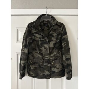 This is a Love Tree camouflage utility jacket. Medium